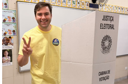 Kitão vota em Goiânia e defende maior representação da Região Metropolitana na Alego