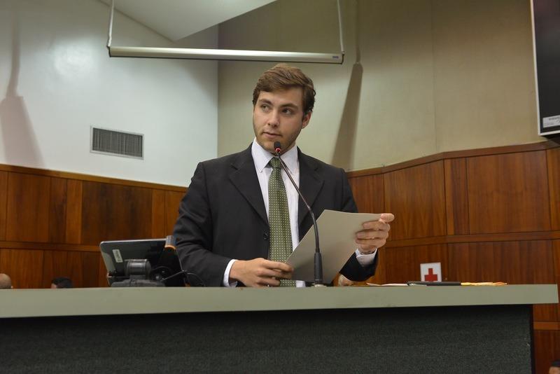 Lucas Kitão é o primeiro ex-participante do Politizar eleito deputado estadual em Goiás