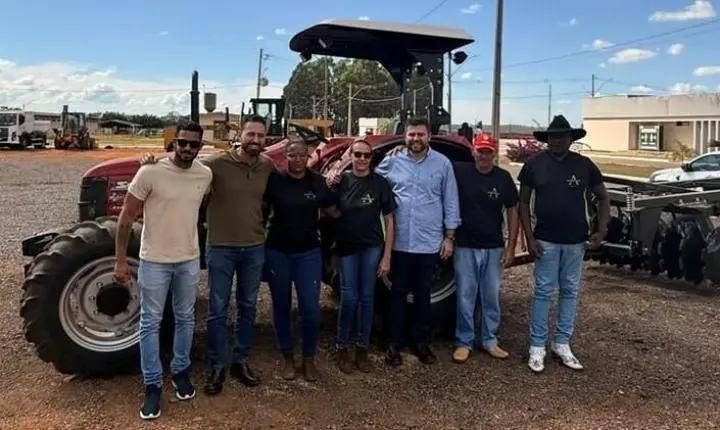 Amilton Filho amplia investimentos no campo e beneficia famílias de Flores de Goiás