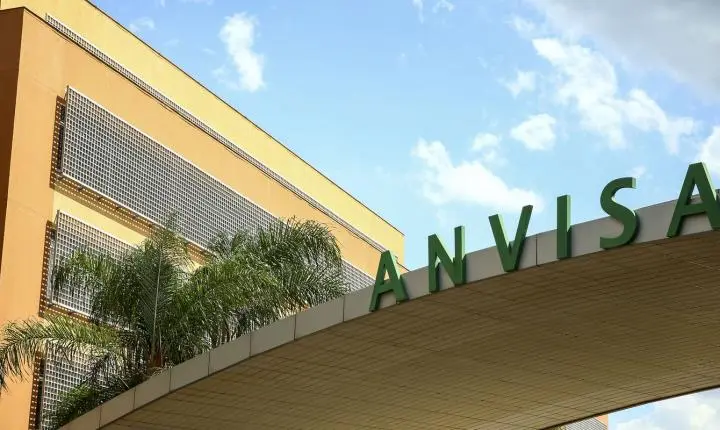 Anvisa proíbe lotes irregulares de medicamento para esclerose múltipla