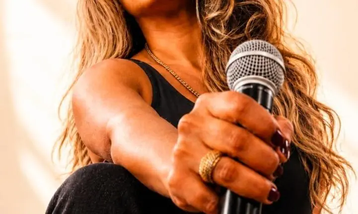 Brasil garante vaga nas oitavas, e Shopping Estação Goiânia prepara fim de semana com música ao vivo, transmissão do jogo e roleta de prêmios