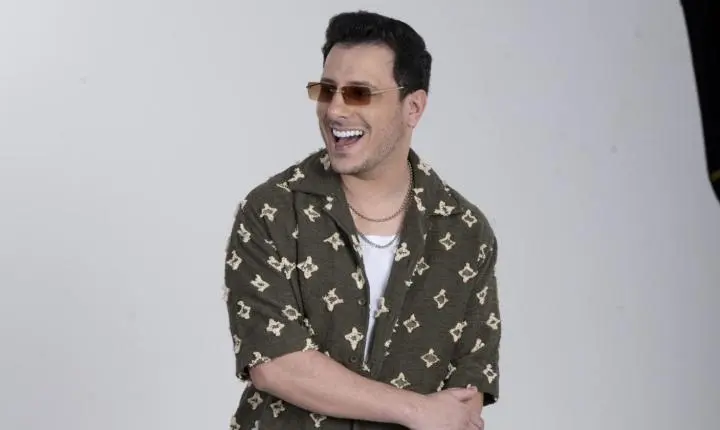Caio Martins percorre diferentes gerações do sertanejo no happy hour do Shopping Estação Goiânia