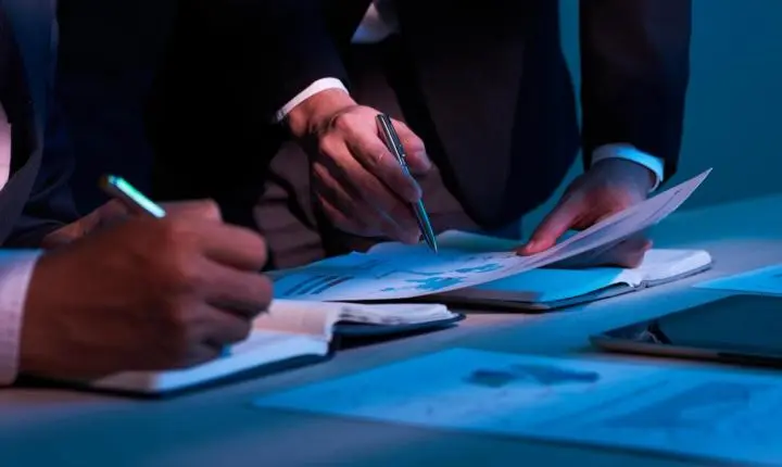 Capital para empresas em crise supera recursos de private equity e expõe mudança no mercado brasileiro