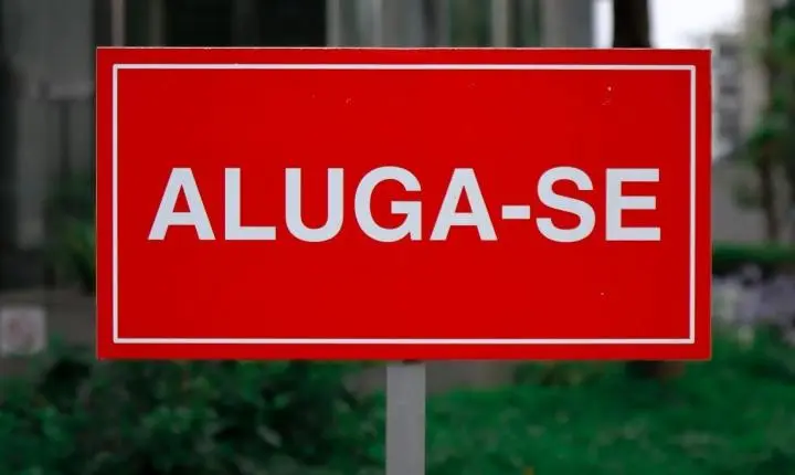 Em tempos de juros altos, especialista explica se vale mais a pena comprar um imóvel ou alugar