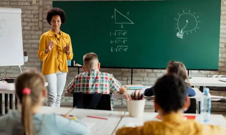 Entenda como funciona a aposentadoria dos professores