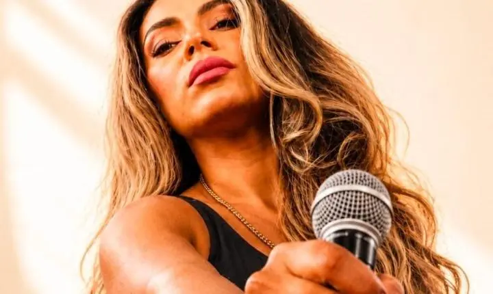 Ex-The Voice, Thailla Lima leva sertanejo ao Shopping Estação Goiânia, neste sábado