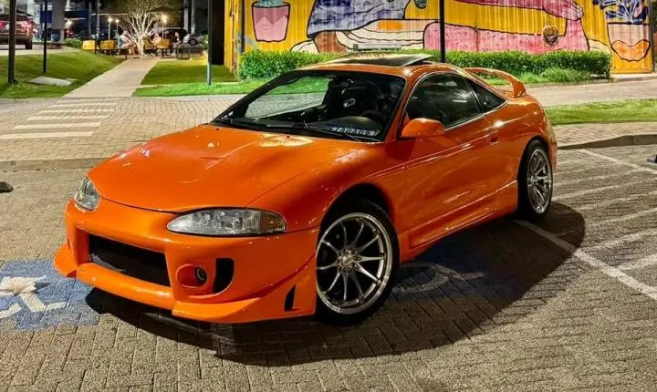Jardim Goiás Mall promove encontro de carros para celebrar o Dia dos Pais