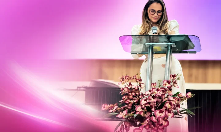 Joscilene Mangão cresce além de Novo Gama e se consolida como a voz feminina do Entorno na disputa pela Alego
