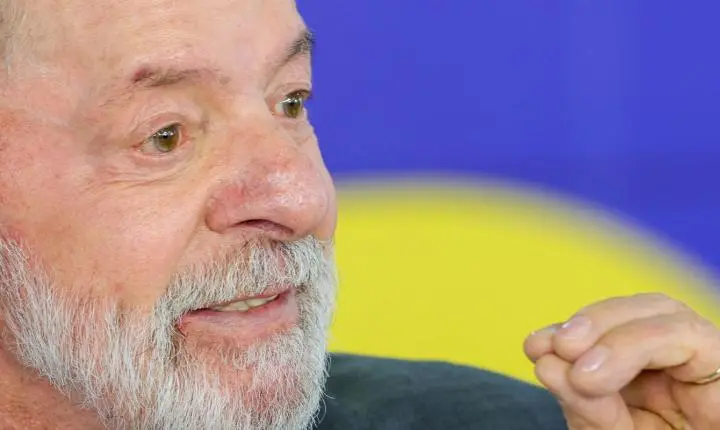 Lula tem evolução satisfatória após cirurgia de catarata