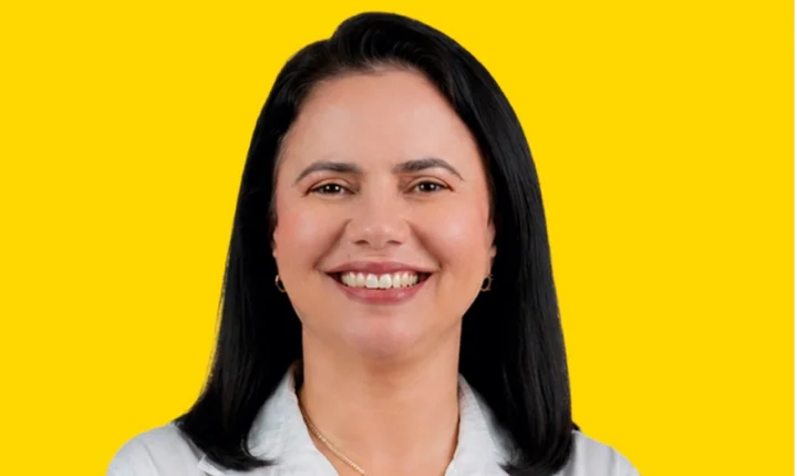 Maria Yvelônia sofre diversas fraturas, incluindo no maxilar, após acidente com trio elétrico em Valparaíso