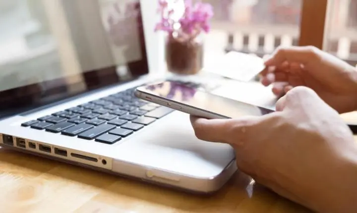 Mesmo com avanço do e-commerce, loja física mantém espaço na decisão de compra