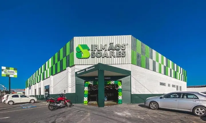 Mesmo com avanço do e-commerce, loja física mantém espaço na decisão de compra