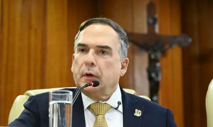 “Não vou aceitar que os mais pobres paguem a mesma taxa do lixo que os ricos”, afirma Sandro Mabel