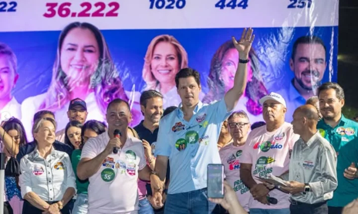 Novo Gama reúne multidão e lideranças políticas no lançamento de Joscilene do Mangão