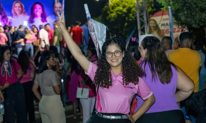 Novo Gama reúne multidão e lideranças políticas no lançamento de Joscilene do Mangão