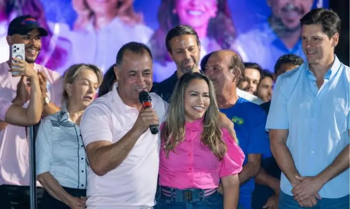 Novo Gama reúne multidão e lideranças políticas no lançamento de Joscilene do Mangão