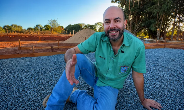 Prefeito Hugo Sérgio acelera programa habitacional e garante mais de 60 casas sociais a custo zero em Pires do Rio