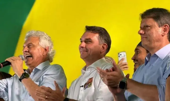 Ronaldo Caiado anuncia apoio a Flávio Bolsonaro no 2º turno