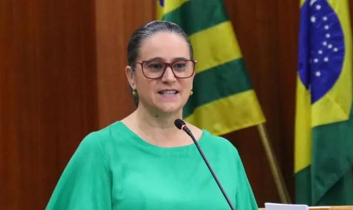 Vereadora Kátia aciona MP e TCM contra contratação emergencial da Comurg e aponta ‘emergência fabricada’